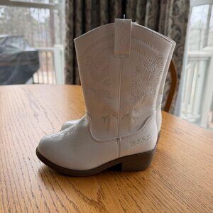 BEBE GIRLS WHITE COWGIRL BOOTS SIZE 11
